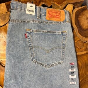 Levi's Men's Light Blue Straight Jeans